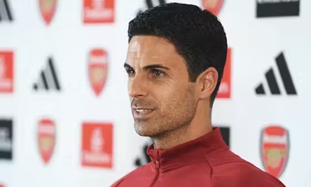 Mikel Arteta tiet lo bat ngo ve co hoi khoac ao tuyen Anh