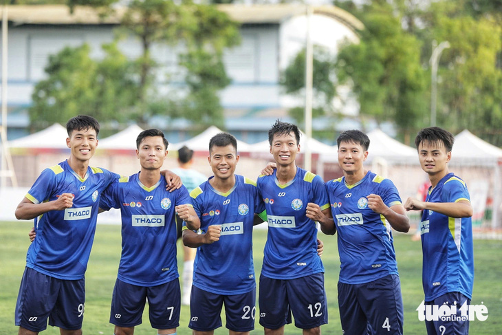 'Nữ tướng' giúp đội bóng Công đoàn Hà Nội 1 lên ngôi vô địch - Ảnh 2.