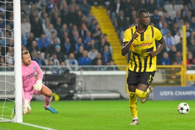 Guirassy đang thăng hoa trong màu áo Dortmund