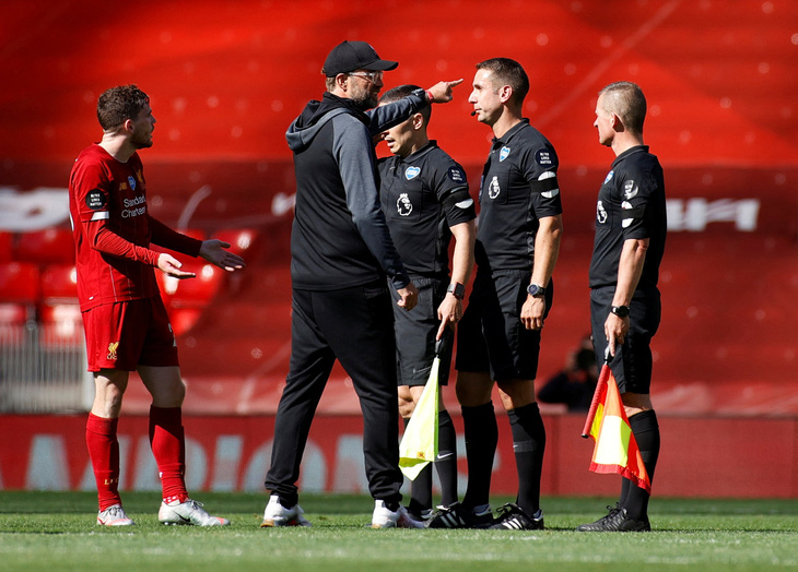 Trọng tài Premier League bị treo còi vì xúc phạm Liverpool và Jurgen Klopp - Ảnh 2.