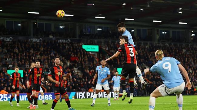 Man City thua 1-2 tren san cua Bournemouth.