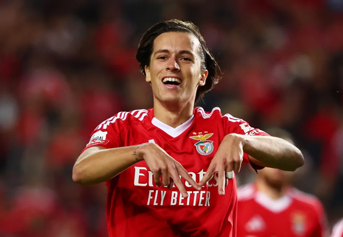 Carreras mới bị MU đứt cho Benfica ở hè vừa qua