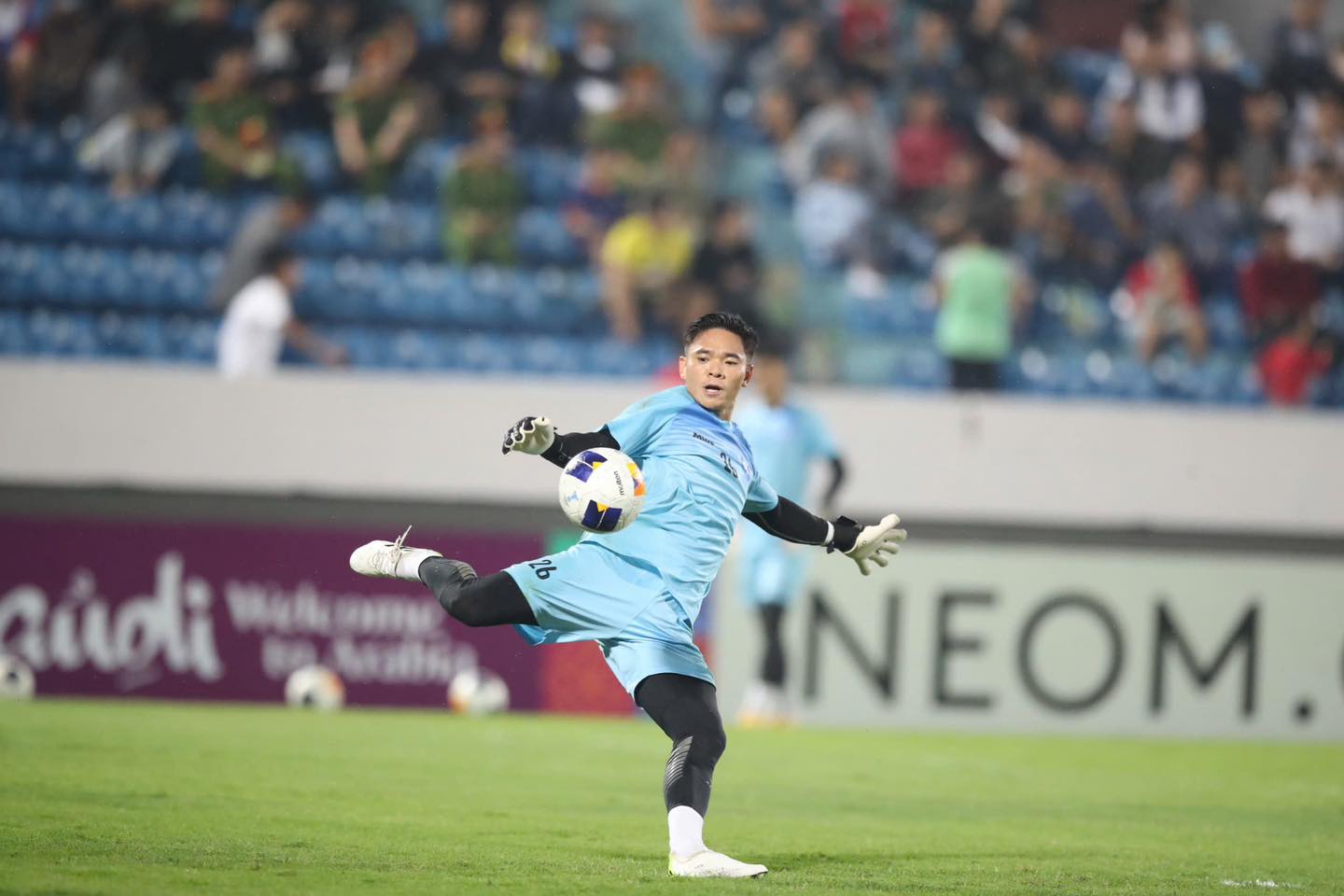 Nam Định 3-2 Tampines Thành bại nhờ ngoại binh 1