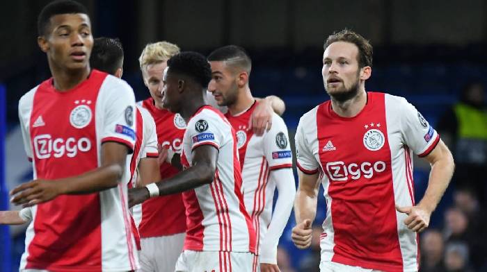 Soi kèo góc Qarabag vs Ajax, 23h45 ngày 24/10