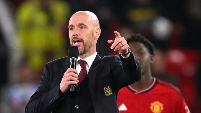 Ten Hag nói nhiều nhưng không làm được mấy