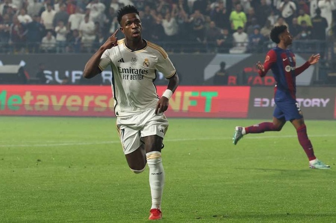 Vinicius có duyên ghi bàn ở El Clasico