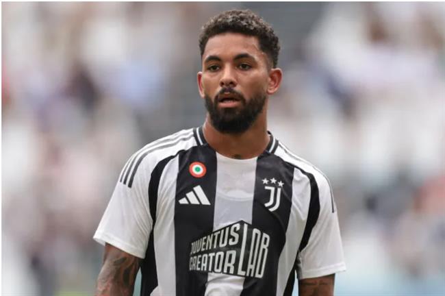 Douglas Luiz gia nhap Juventus voi hop dong tri gia 423 trieu bang tu Aston Villa vao thang 6