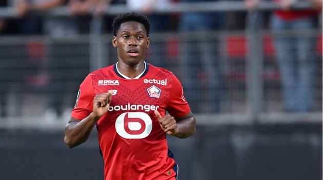 Bayern Munich len ke hoach chieu mo Jonathan David cua Lille