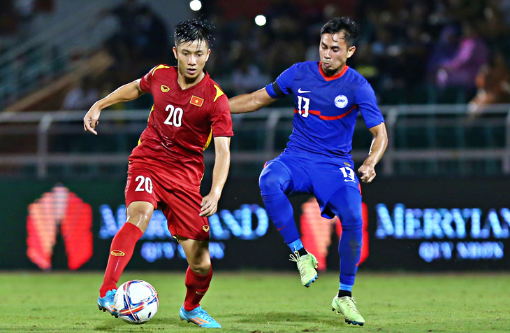 Tuyển thủ Singapore giải nghệ vì bệnh tim trước bán kết ASEAN Cup - Ảnh 1.