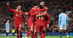 Liverpool tạo cách biệt lớn nhất kể từ mùa vô địch Ngoại hạng Anh