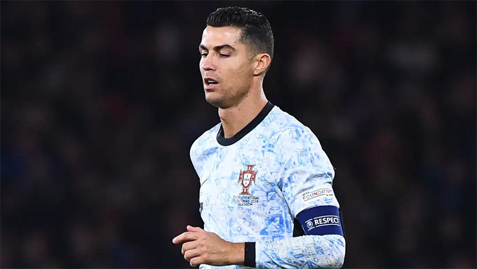 Ronaldo rời đại bản doanh ĐT Bồ Đào Nha