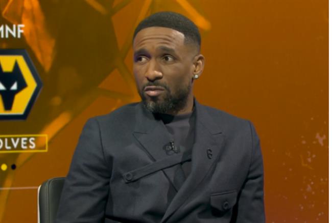 Jermain Defoe tiet lo bat ngo ve Frank Lampard.