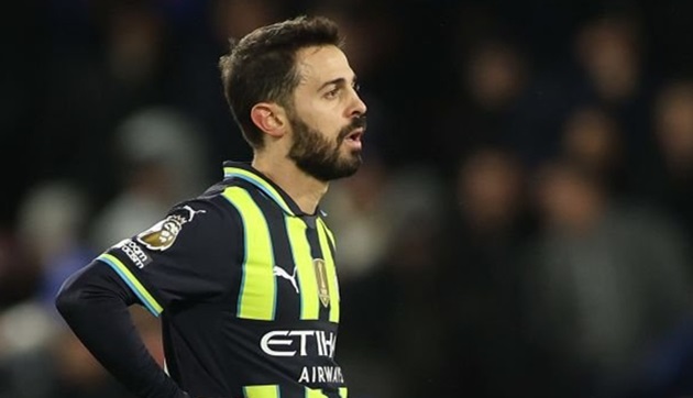 Bernardo Silva len tieng sau tran hoa Crystal Palace.