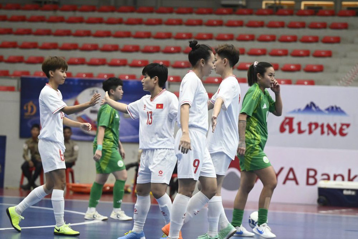 Tuyển futsal nữ Việt Nam thắng kỷ lục 21-0 ở giải châu Á  - Ảnh 2.