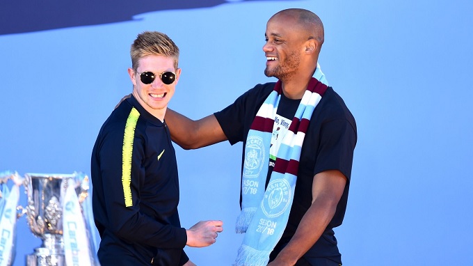 Pep sẵn sàng loại bỏ De Bruyne và Kompany khi cần