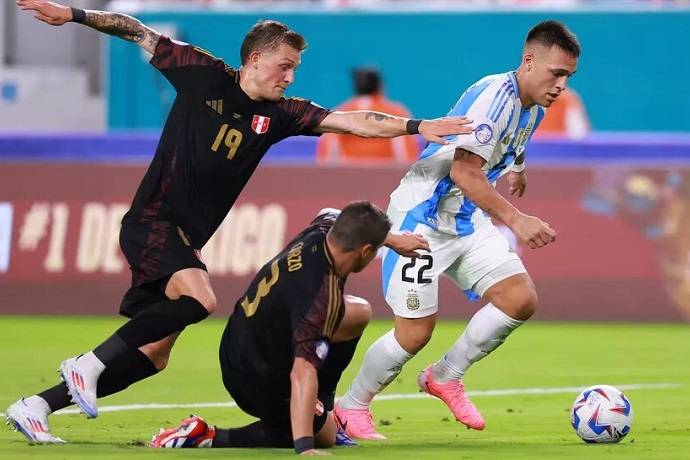 Soi kèo phạt góc Argentina vs Peru, 7h00 ngày 20/11