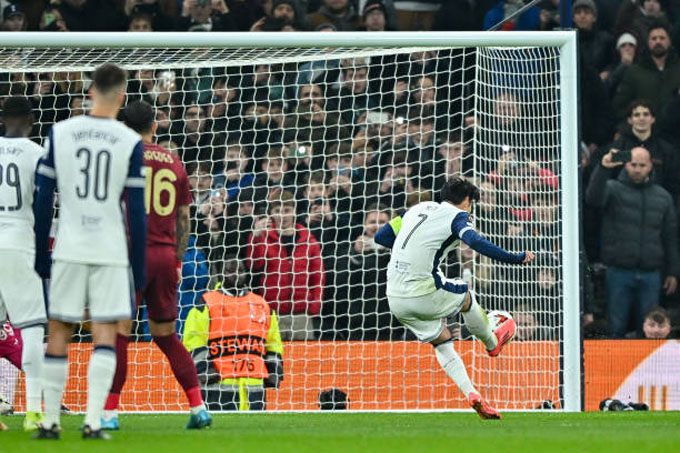 Son Heung-min ghi bàn nhưng Tottenham không thể giành chiến thắng